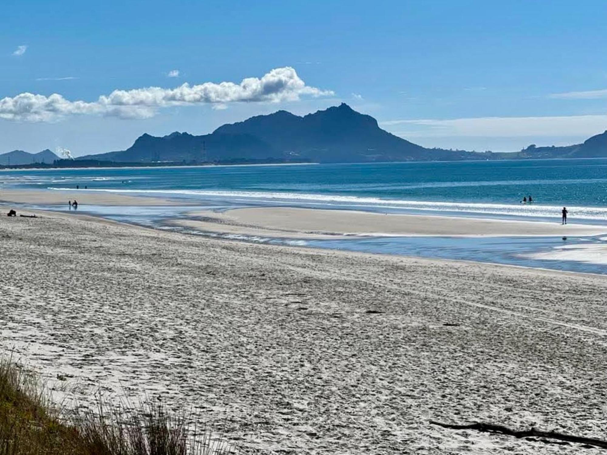 Ruakaka Sands - Ruakaka Holiday Home Eksteriør billede
